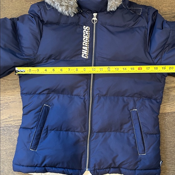 ⚡️San Diego Chargers NFL Puffer Jacket - Picture 9 of 13